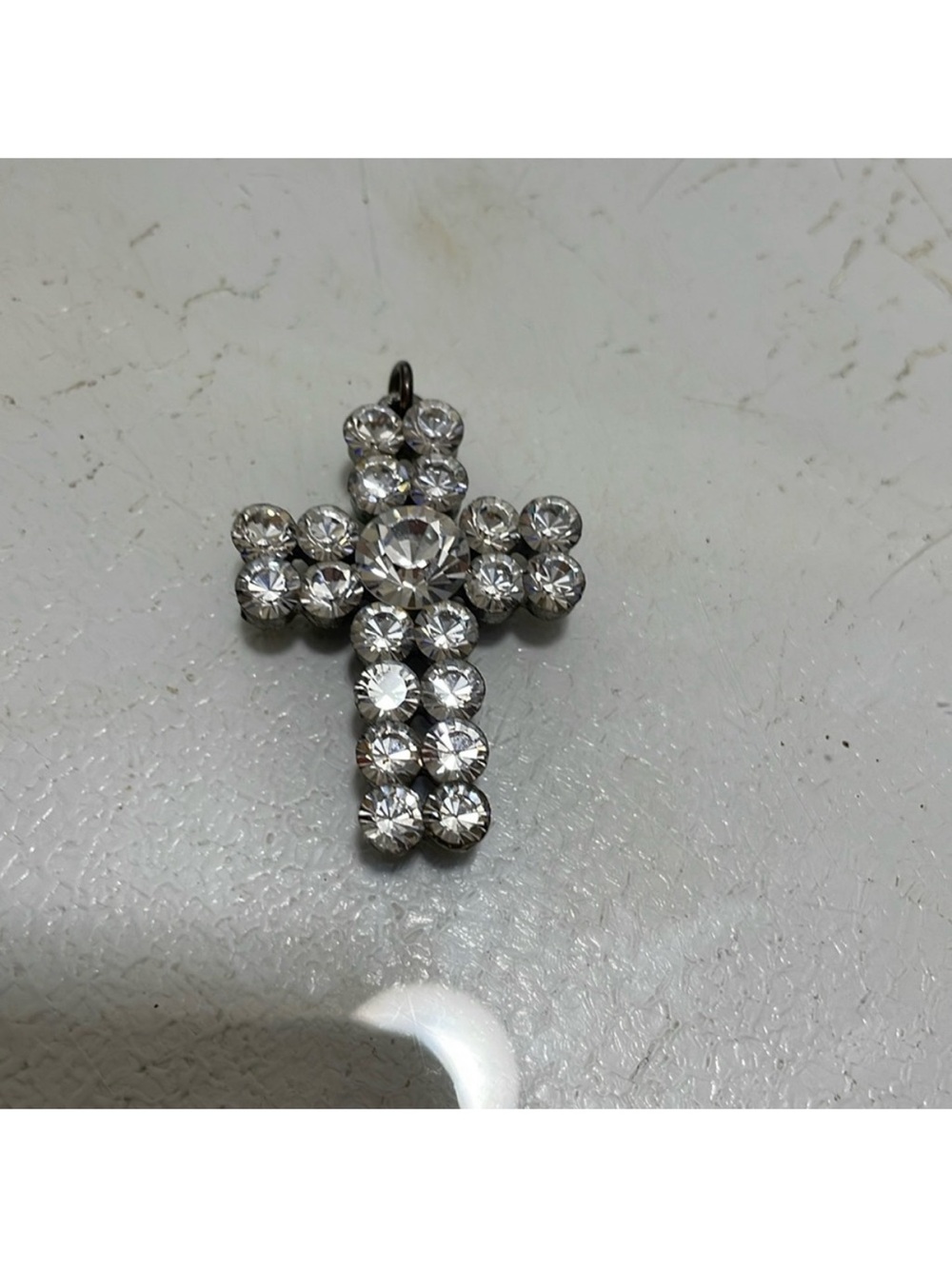 Rhinestone Cross Pendant in Silver Like New